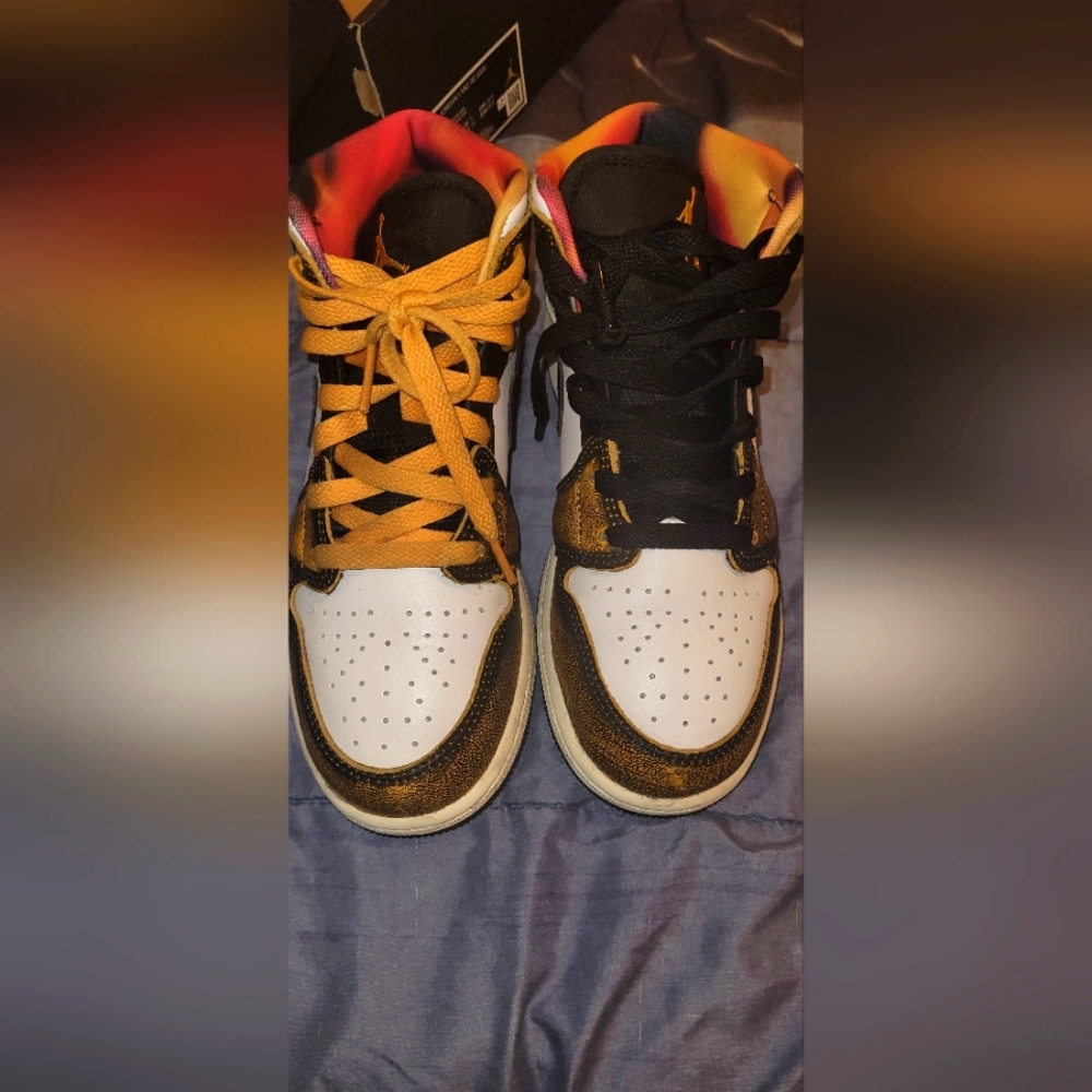 Air Jordan Mid